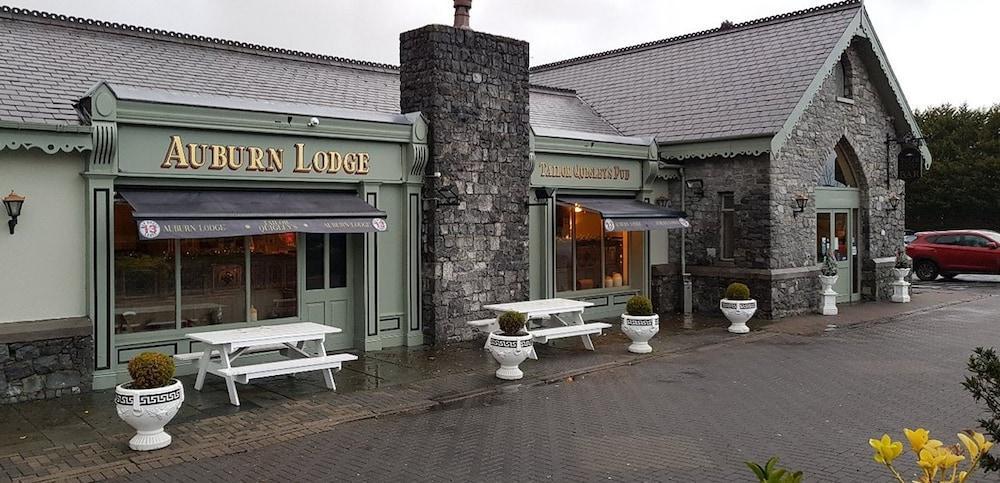 Auburn Lodge Hotel & Leisure Centre Ennis Esterno foto