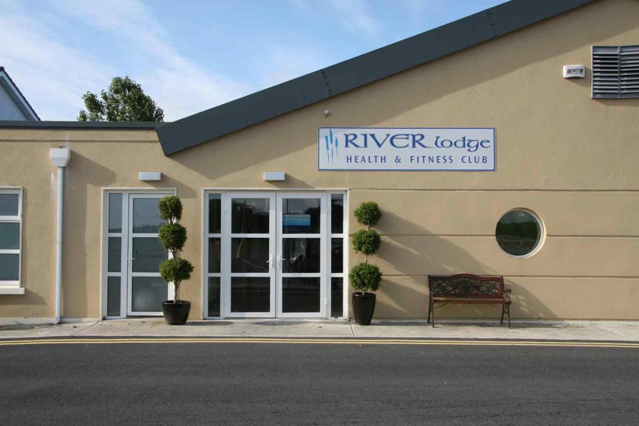 Auburn Lodge Hotel & Leisure Centre Ennis Esterno foto