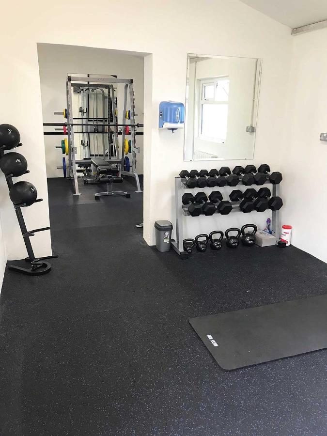 Auburn Lodge Hotel & Leisure Centre Ennis Esterno foto