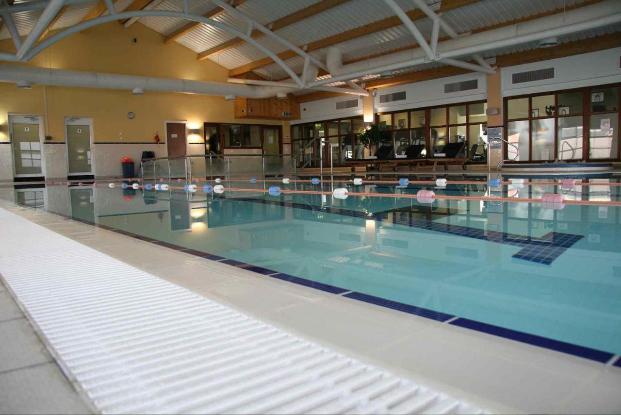 Auburn Lodge Hotel & Leisure Centre Ennis Esterno foto