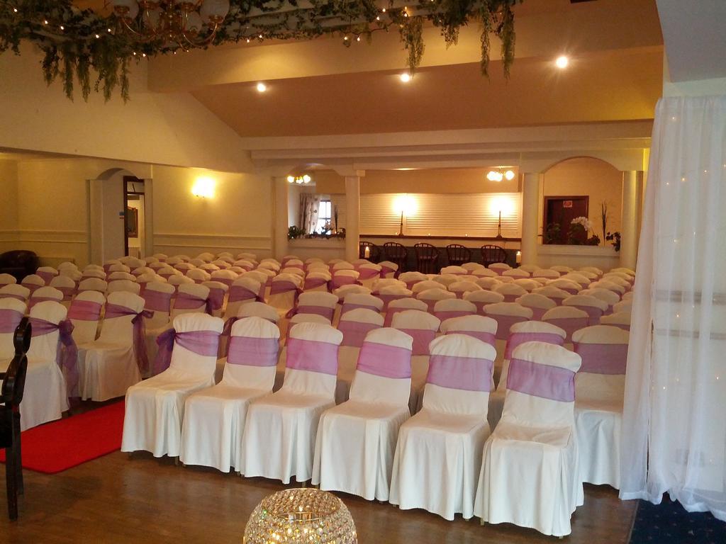 Auburn Lodge Hotel & Leisure Centre Ennis Esterno foto