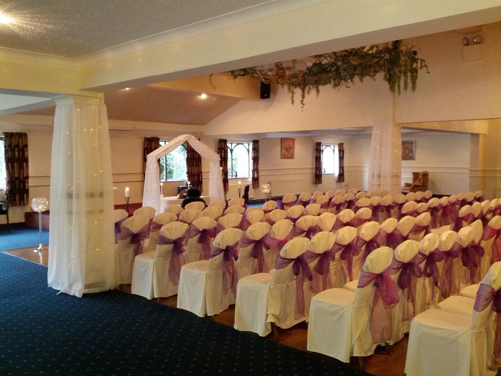 Auburn Lodge Hotel & Leisure Centre Ennis Esterno foto