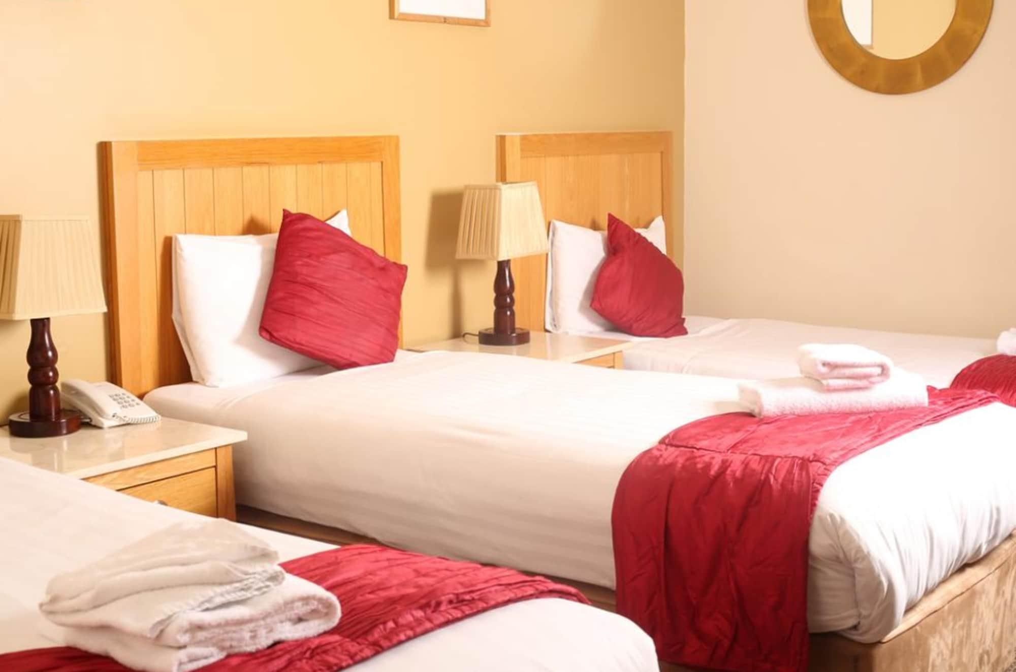 Auburn Lodge Hotel & Leisure Centre Ennis Esterno foto