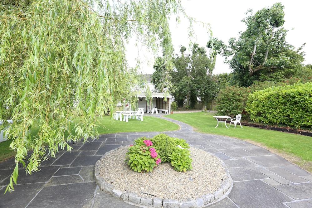 Auburn Lodge Hotel & Leisure Centre Ennis Esterno foto