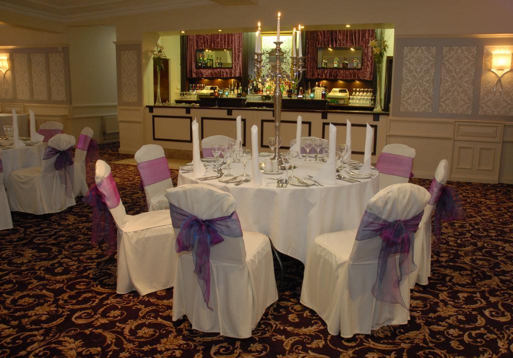 Auburn Lodge Hotel & Leisure Centre Ennis Esterno foto