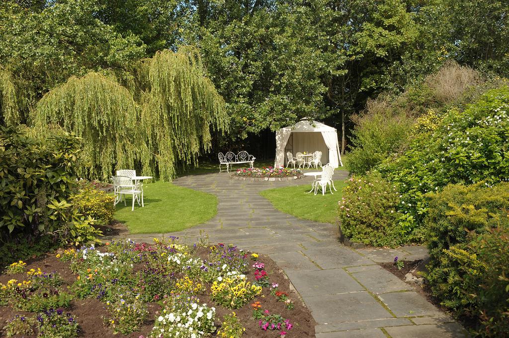 Auburn Lodge Hotel & Leisure Centre Ennis Esterno foto