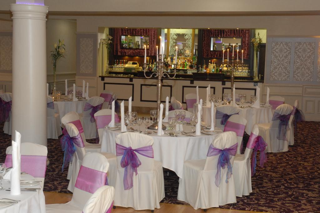 Auburn Lodge Hotel & Leisure Centre Ennis Esterno foto